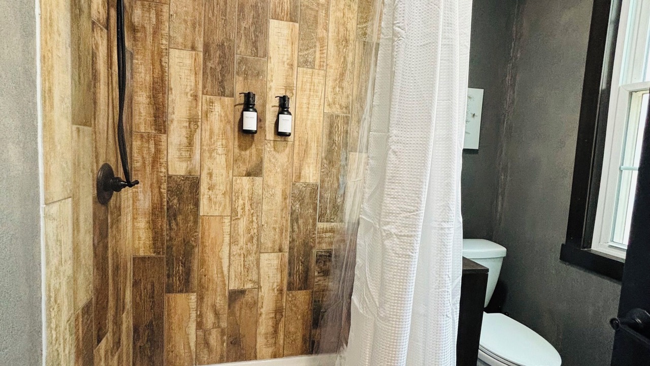 Photo of Bathroom in Lapeer