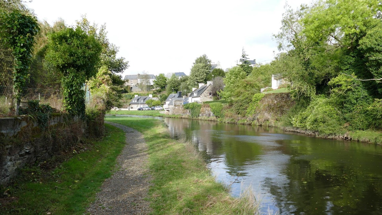 Photo of Others in La Roche-Derrien