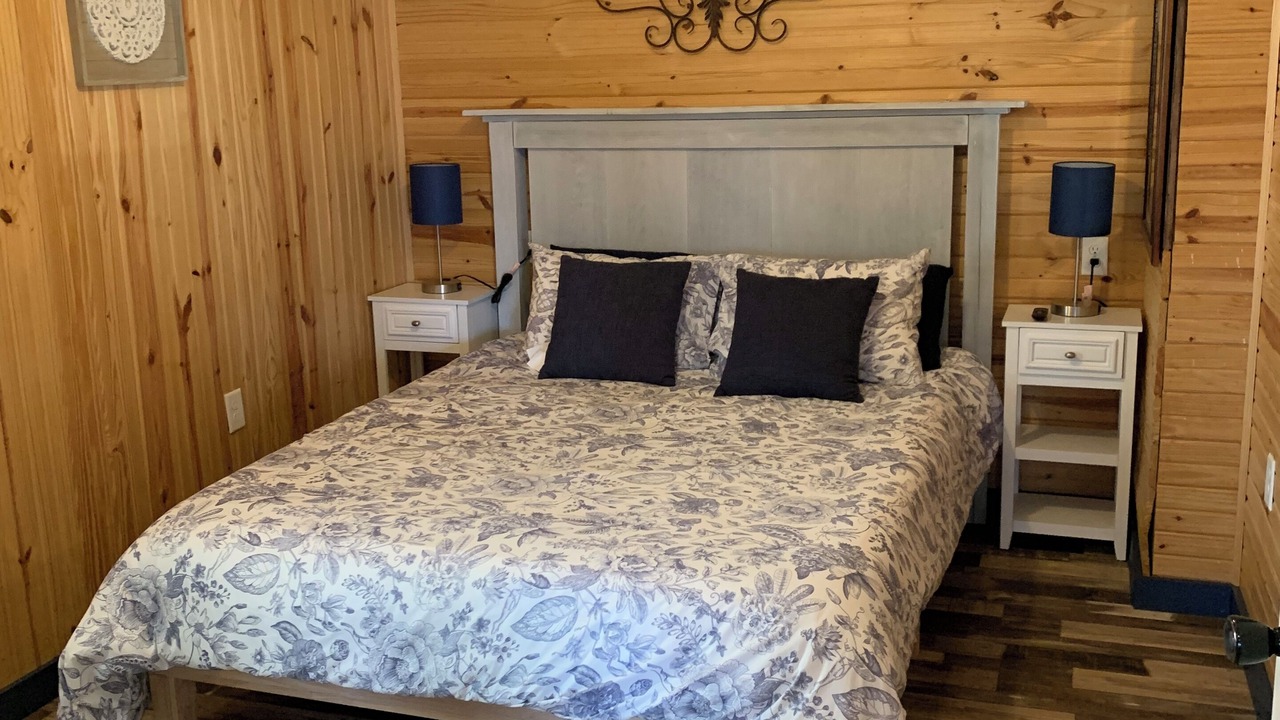Photo of Bedroom in Goreville