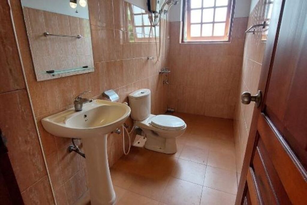 Photo of Bathroom in Kandy