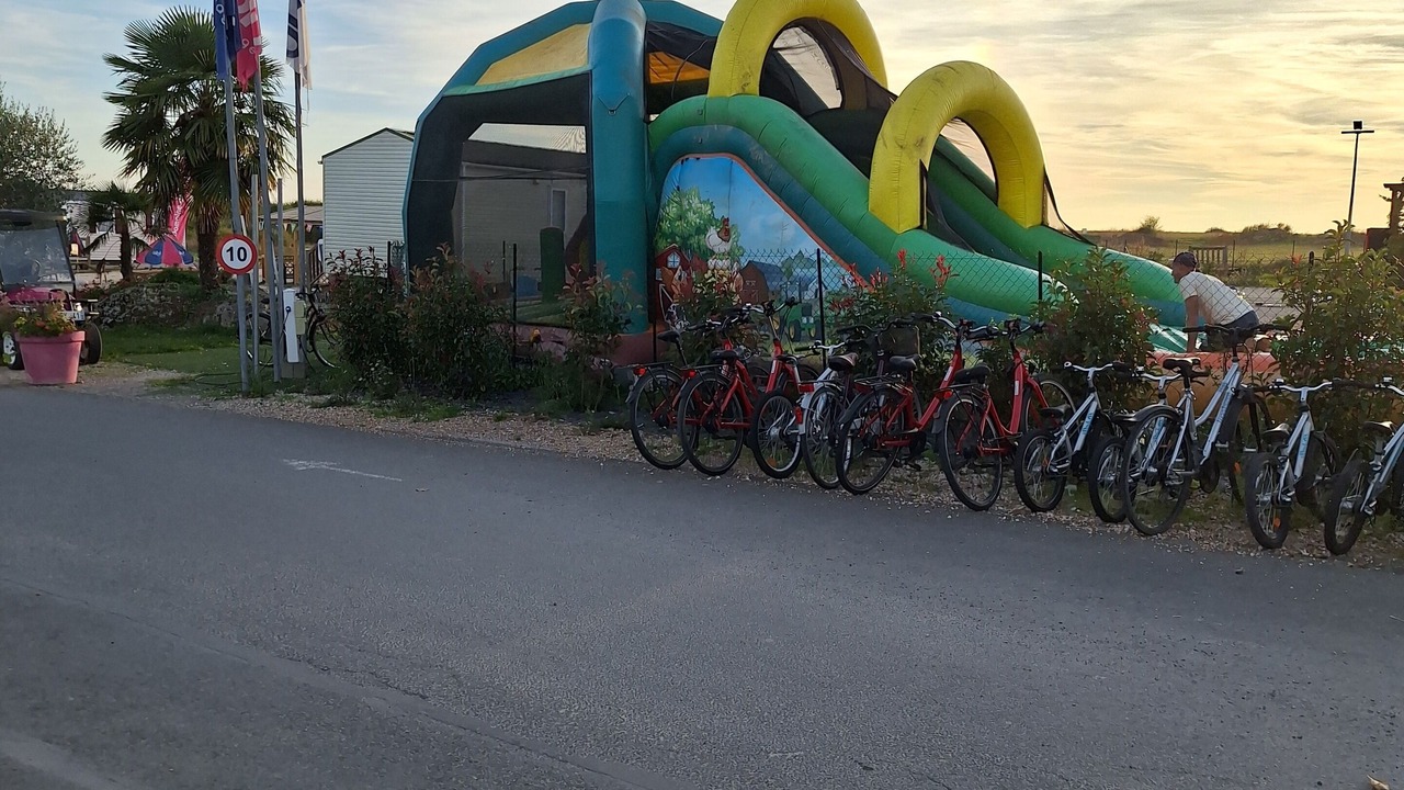 Photo of Others in Coulanges