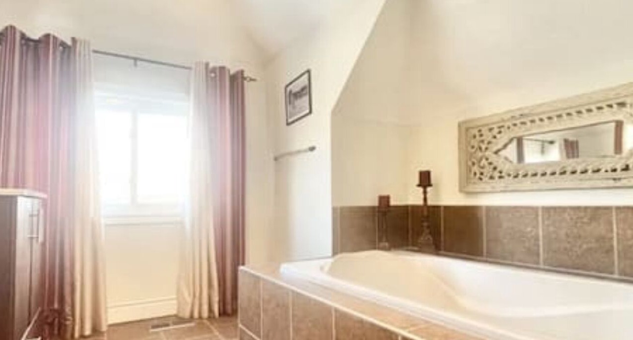 Photo of Bathroom in Hamilton