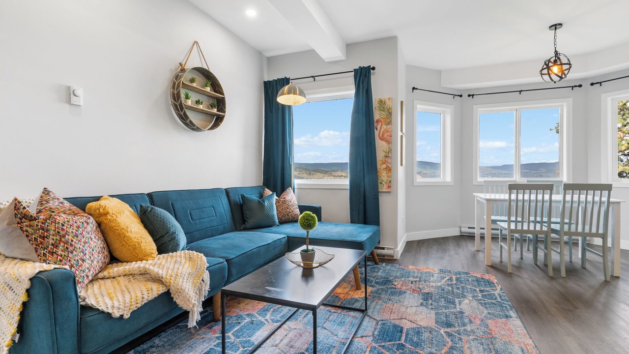 Photo of Livingroom in West Kelowna Estates