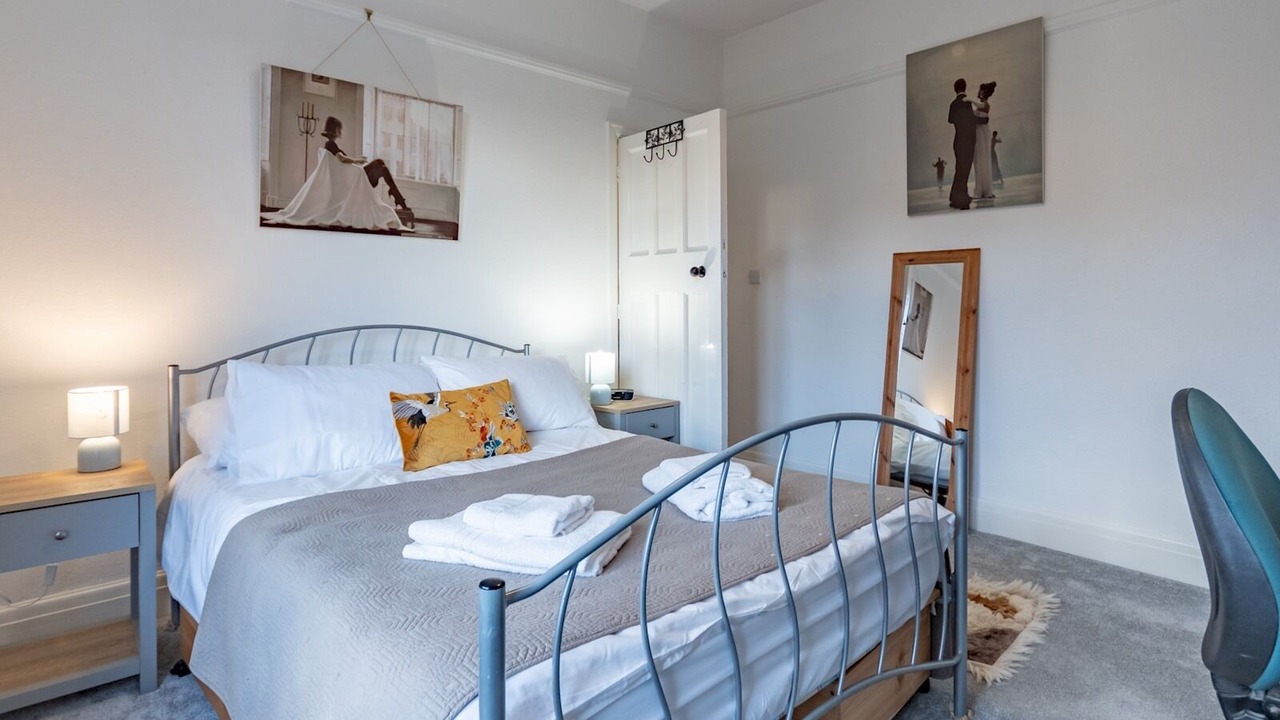 Photo of Bedroom in Southend-on-Sea