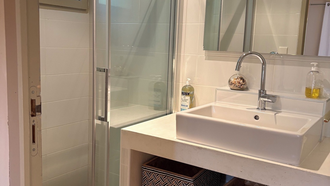 Photo of Bathroom in Meyras