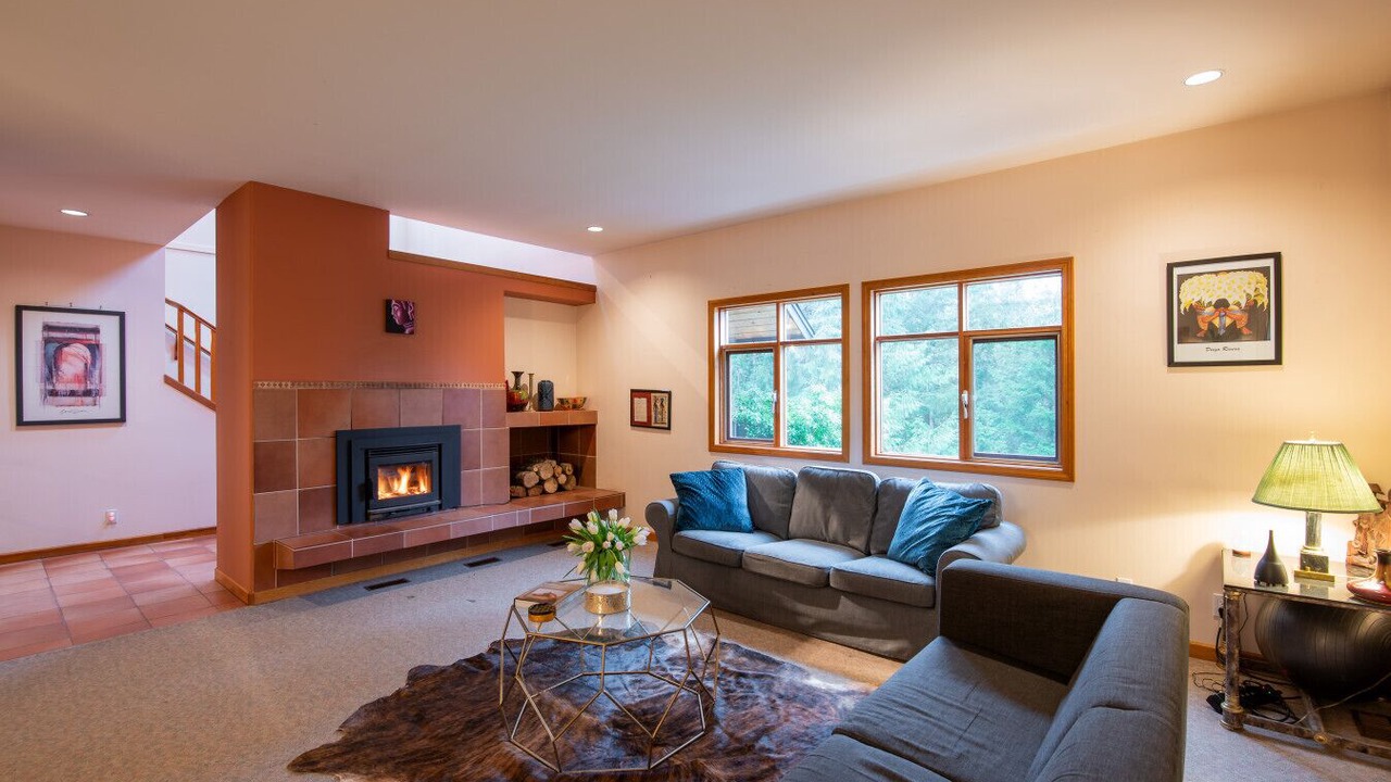 Photo of Livingroom in Bowen Island