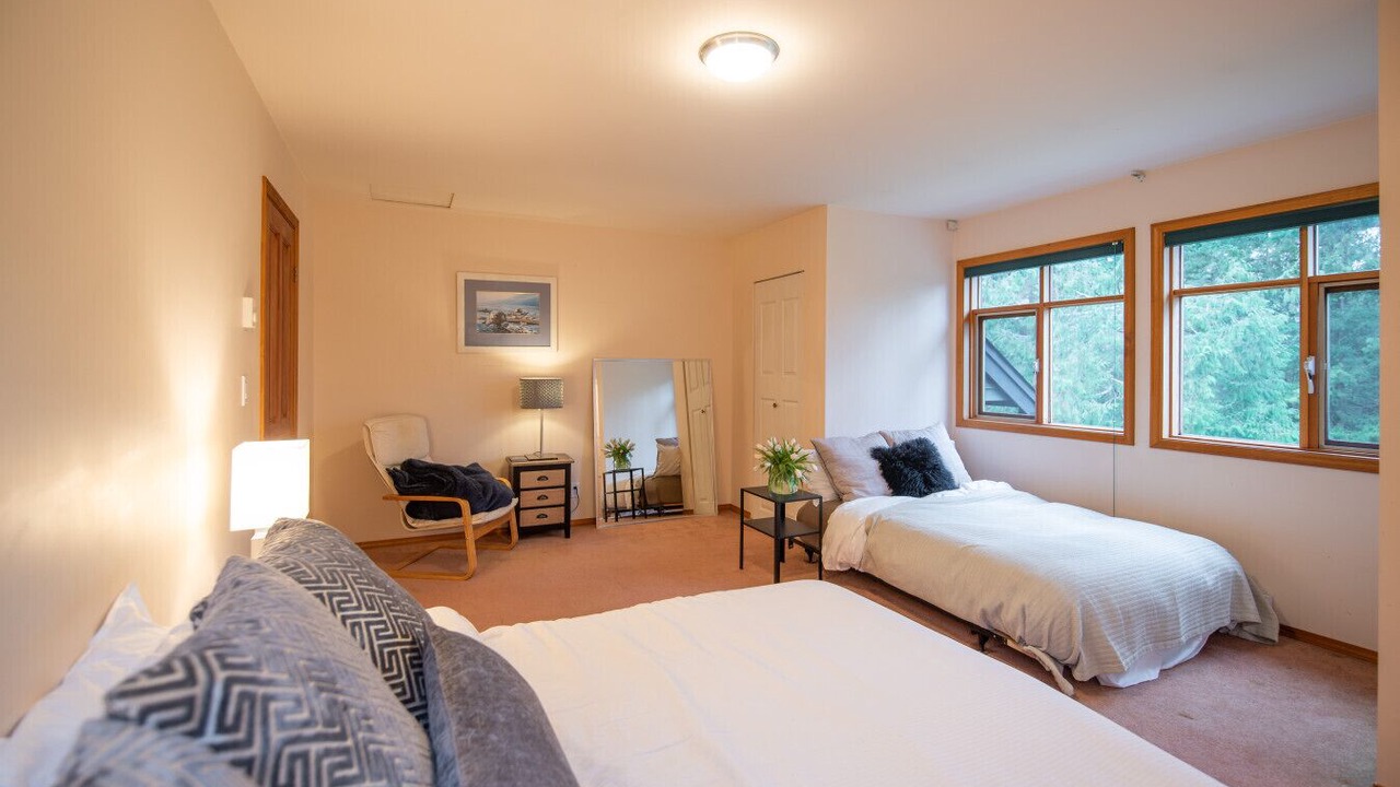 Photo of Bedroom in Bowen Island