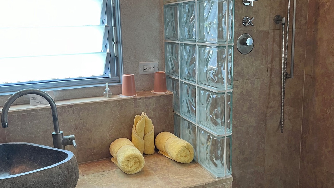 Photo of Bathroom in Spanish Town