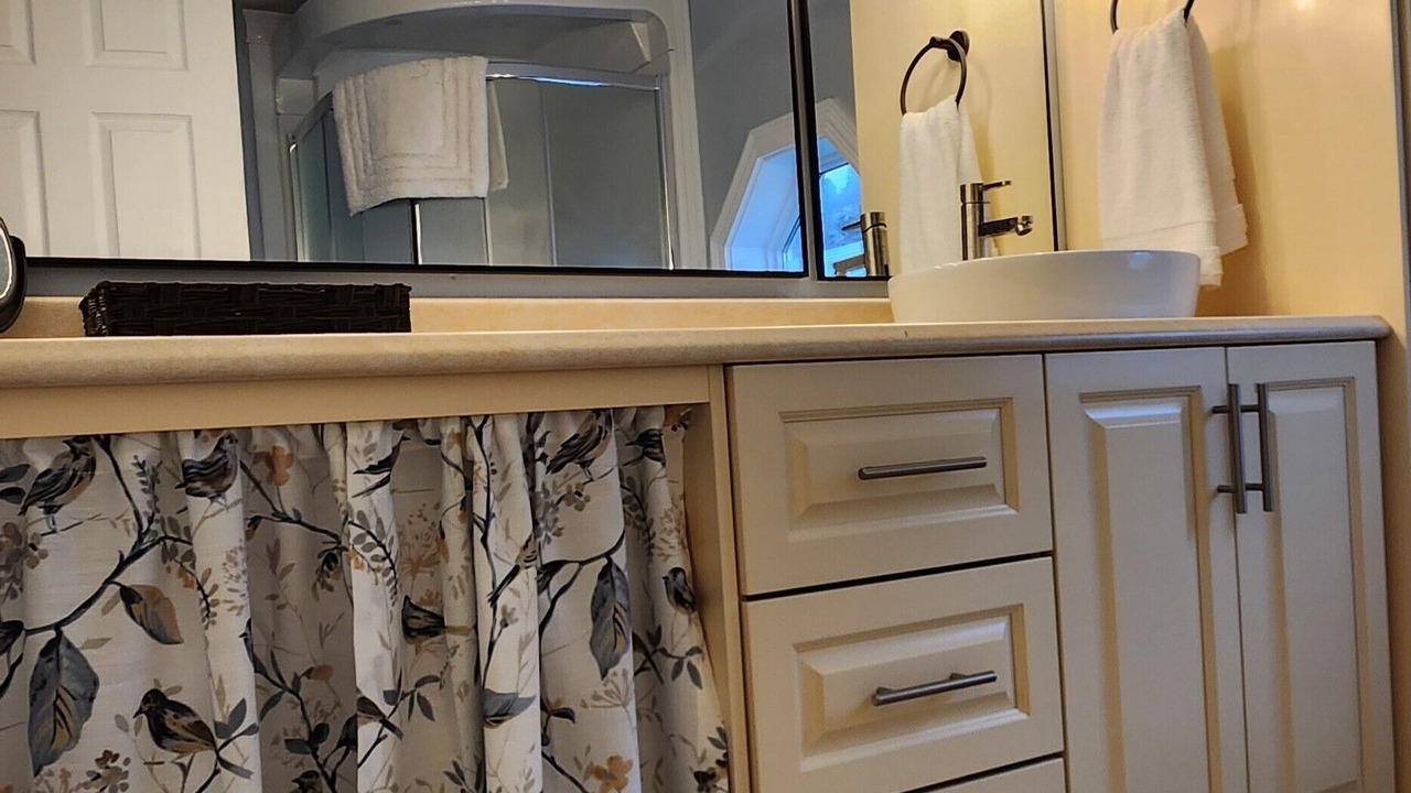 Photo of Bathroom in Pilley's Island