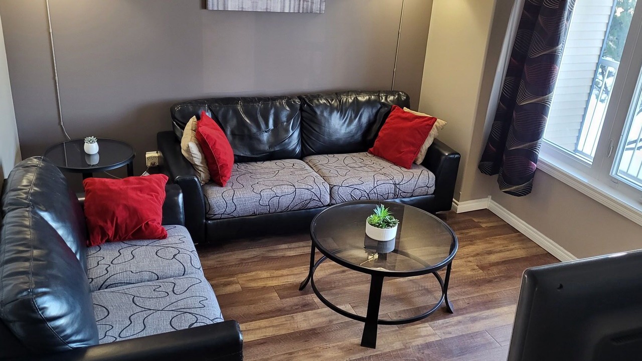 Photo of Livingroom in Red Deer