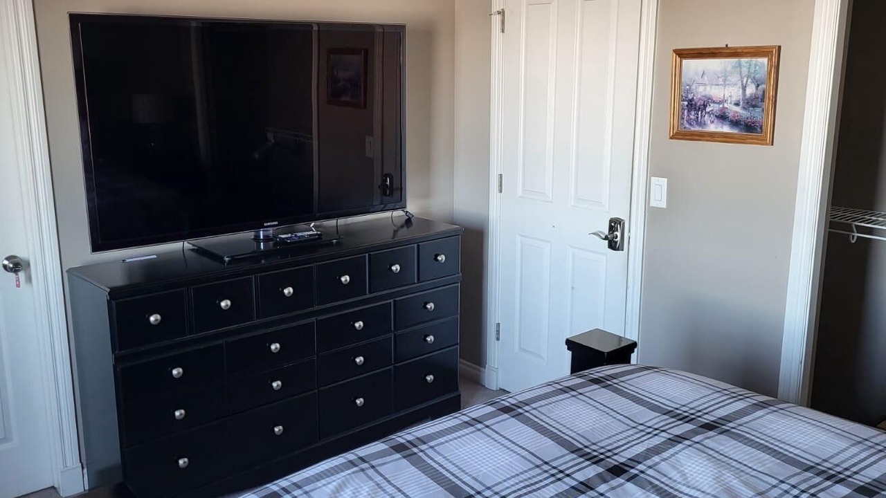 Photo of Bedroom in Red Deer