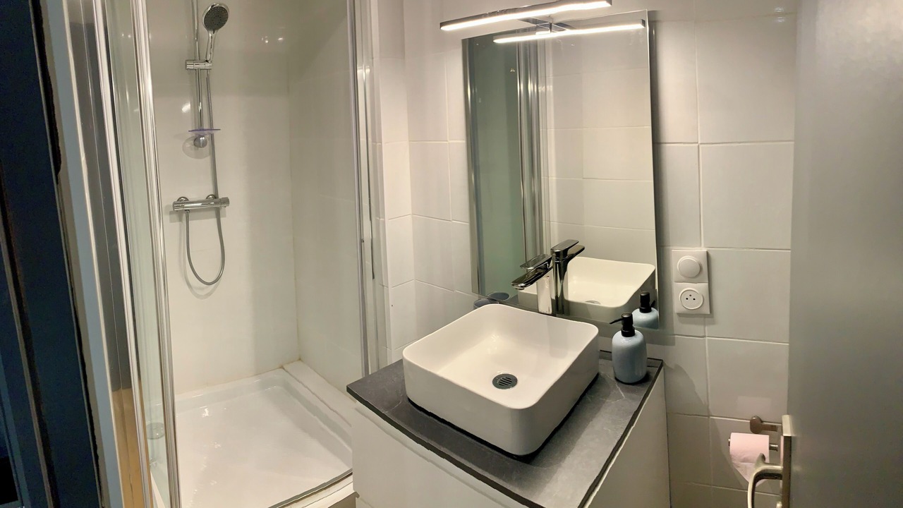 Photo of Bathroom in Labruguiere