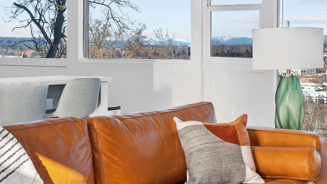 Photo of Livingroom in Cliff - Cannon