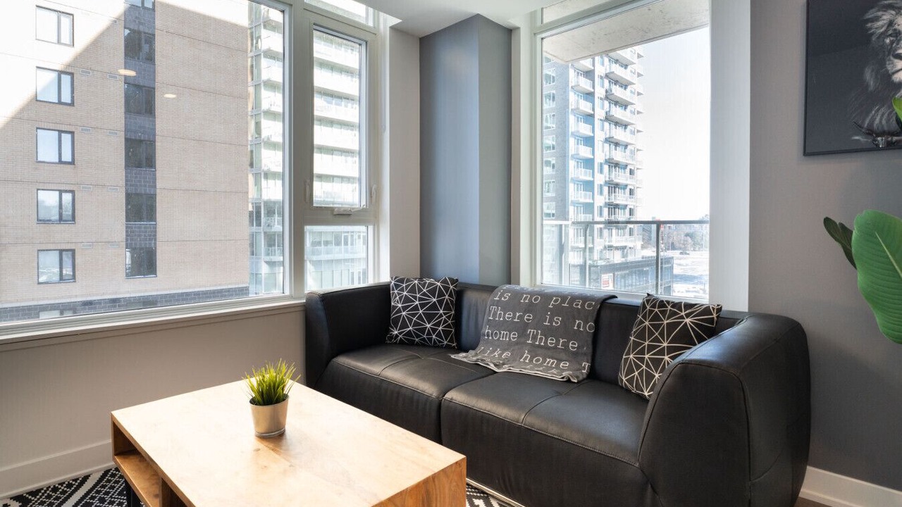 Photo of Livingroom in Civic Hospital - Experimental Farm - Central Park