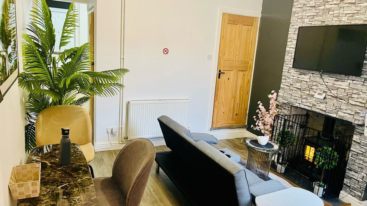 Photo of Livingroom in Leicester