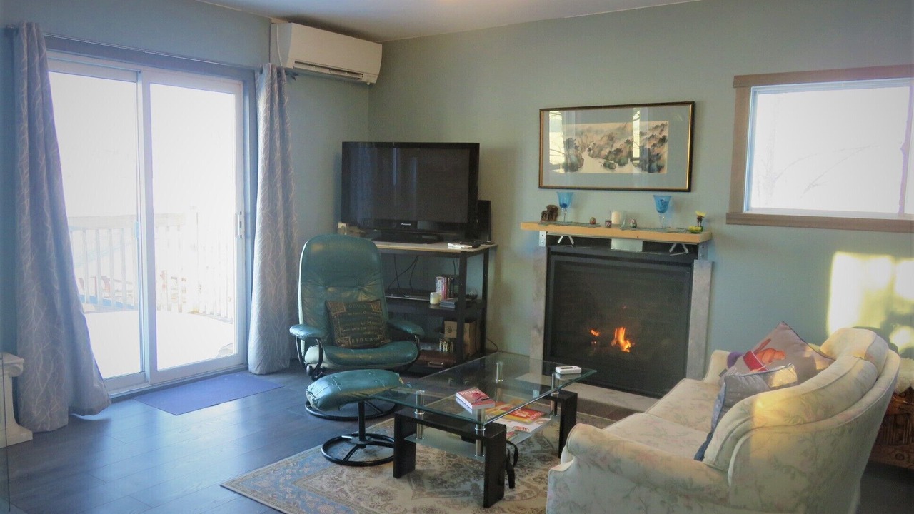 Photo of Livingroom in Champlain