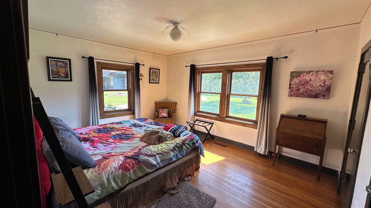 Photo of Bedroom in Woods Bay
