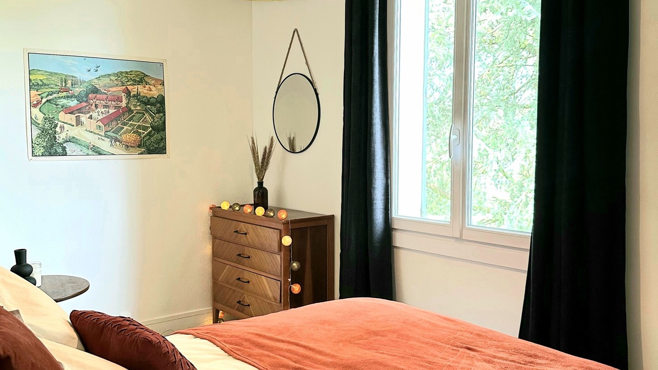 Photo of Bedroom in Saint-Martin-des-Besaces