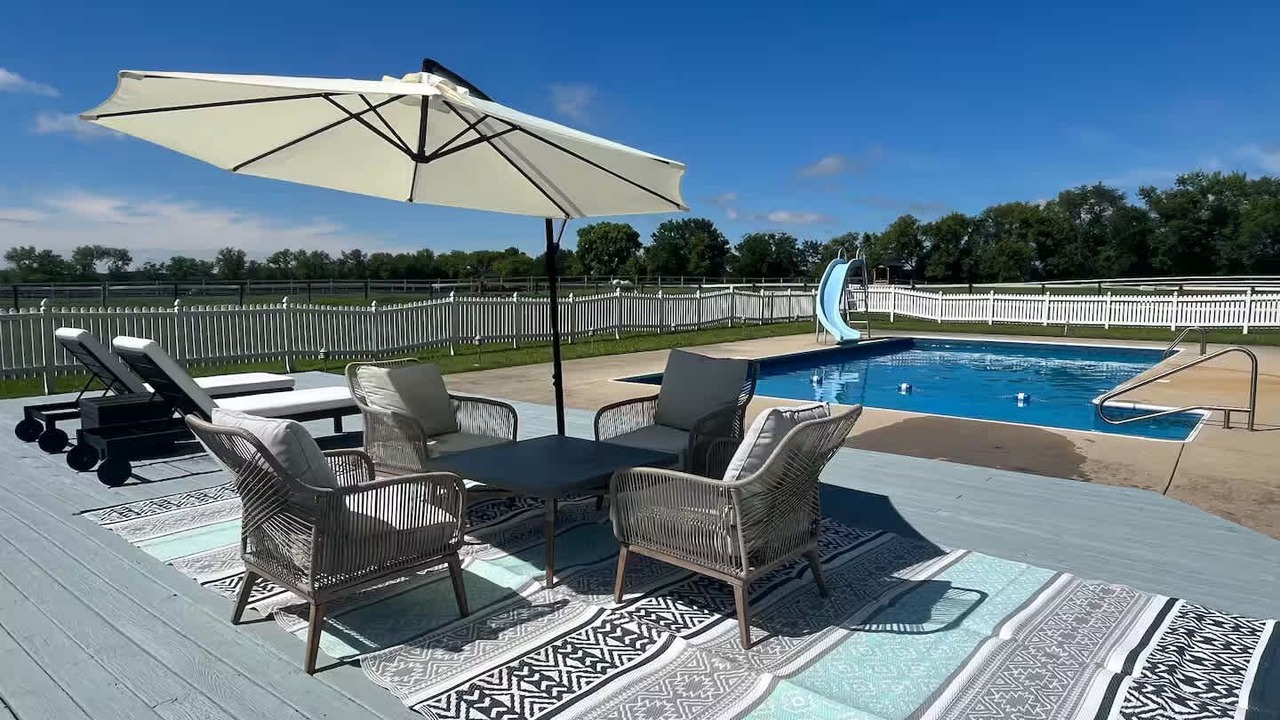 Photo of Outdoor in Elkhorn