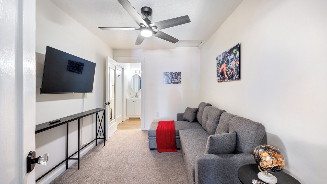 Photo of Livingroom in Southeastern Sacramento