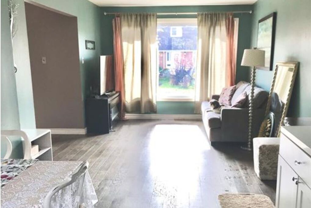 Photo of Livingroom in North Bay
