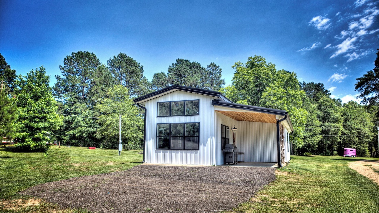 Photo of Outdoor in Redlick