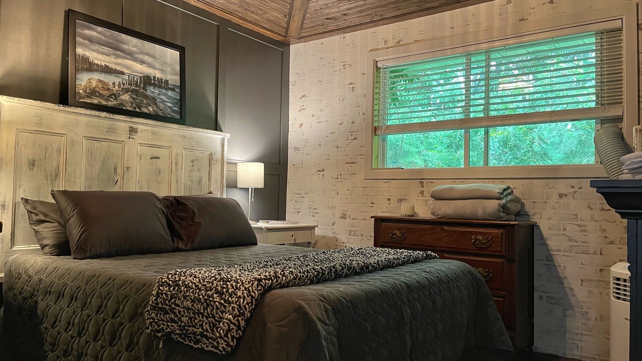 Photo of Bedroom in Edwardsburgh/Cardinal