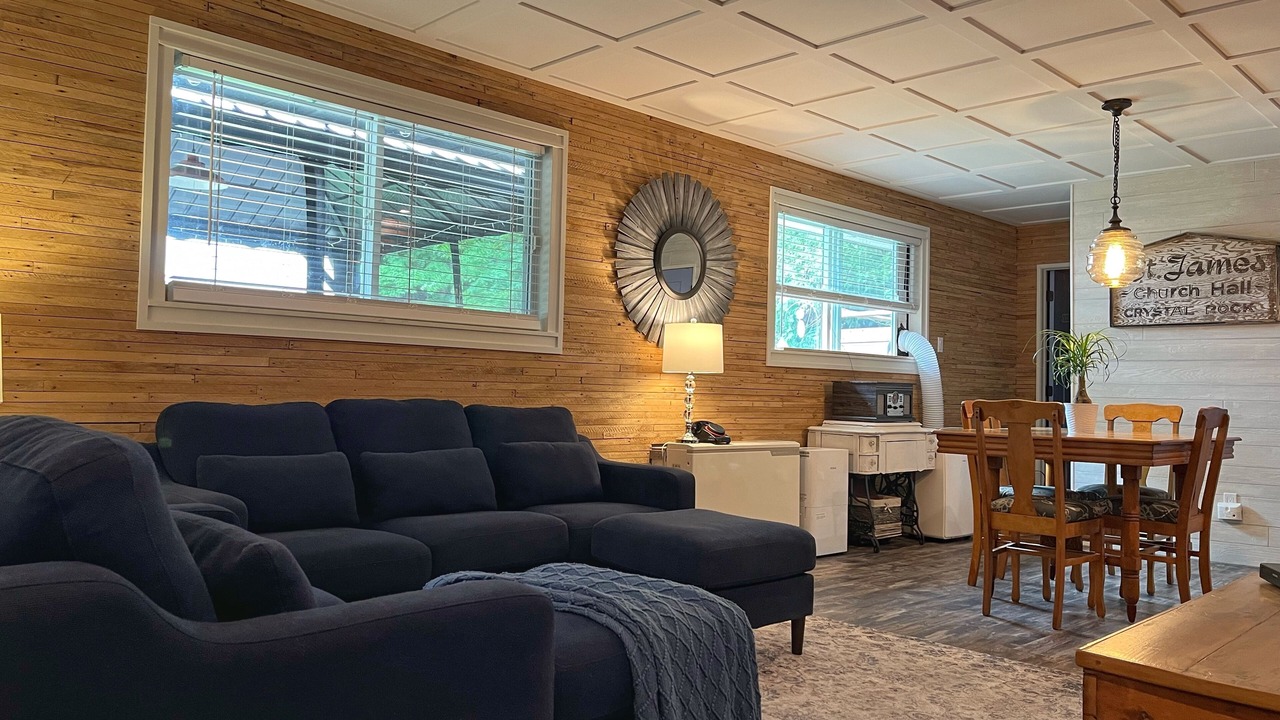 Photo of Livingroom in Edwardsburgh/Cardinal