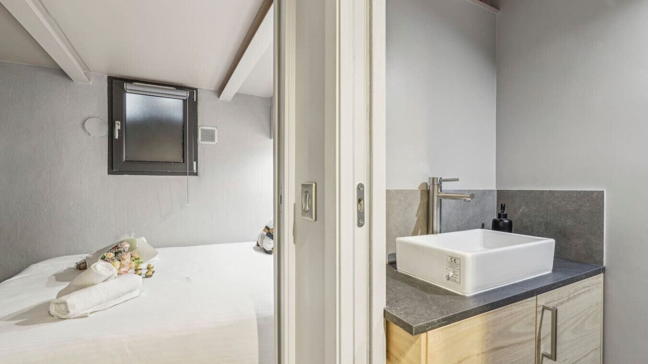 Photo of Bathroom in Palais-Royal