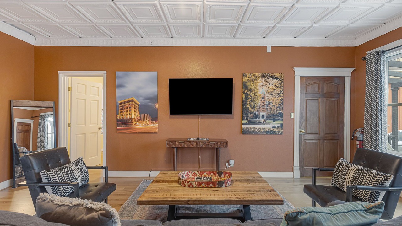 Photo of Livingroom in Riverfront