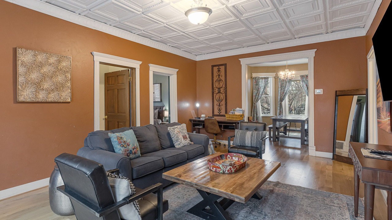 Photo of Livingroom in Riverfront
