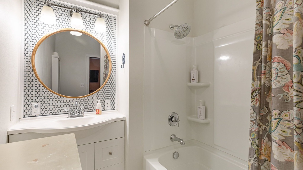 Photo of Bathroom in Riverfront