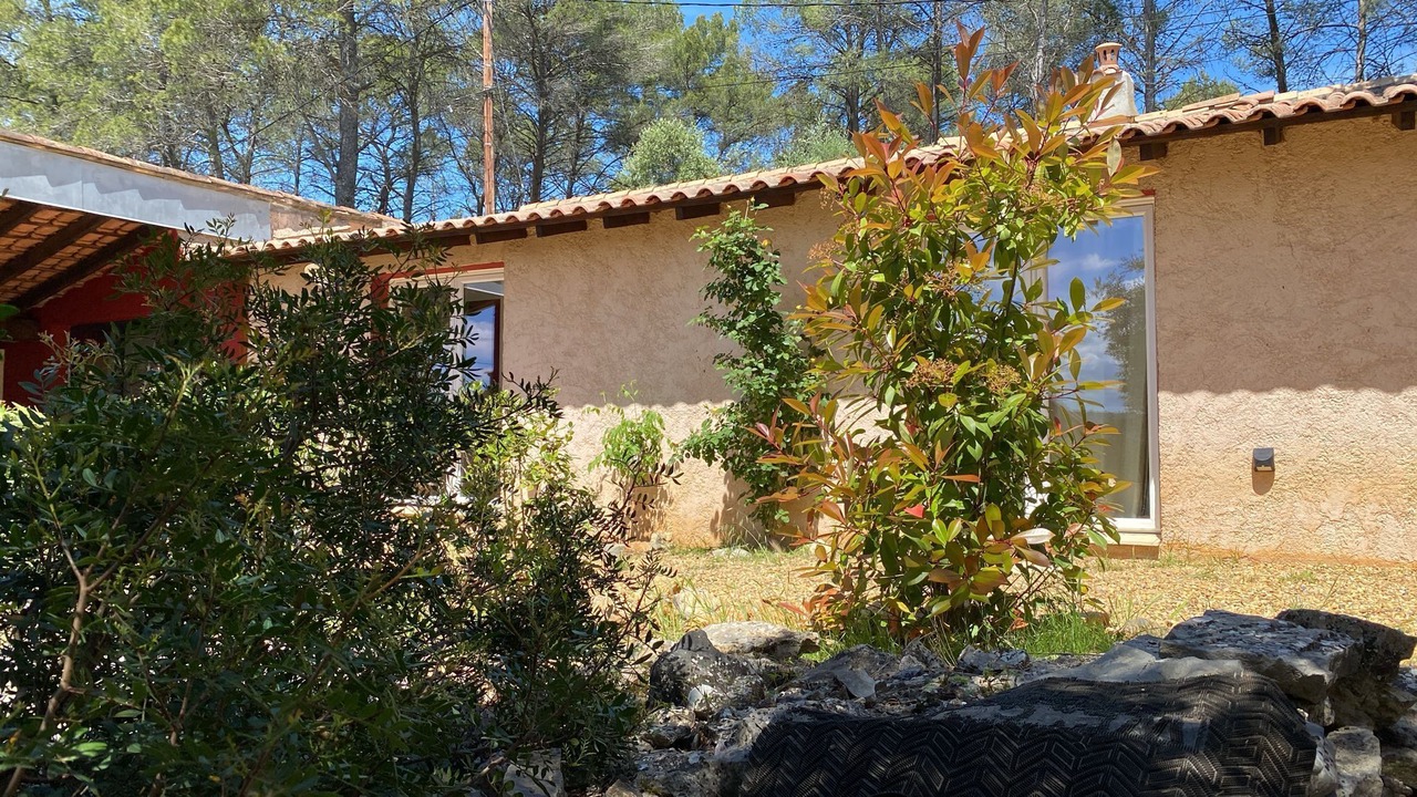 Photo of Outdoor in Entrecasteaux