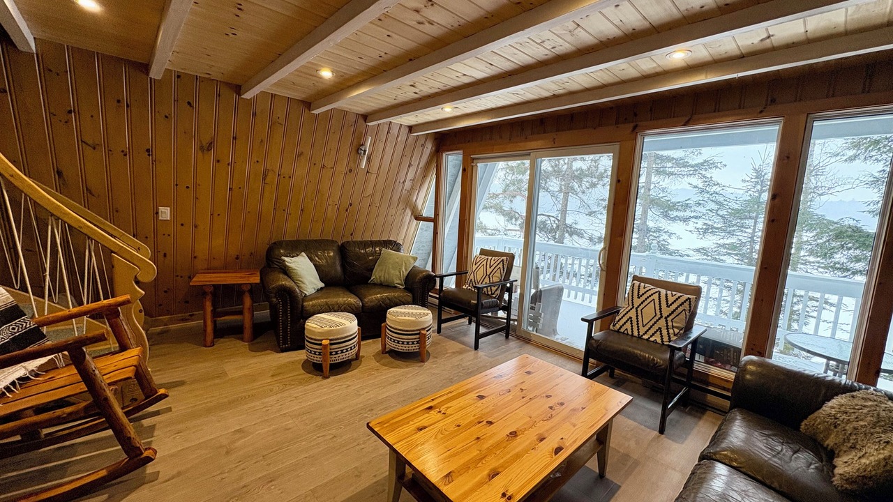 Photo of Livingroom in Dysart et al