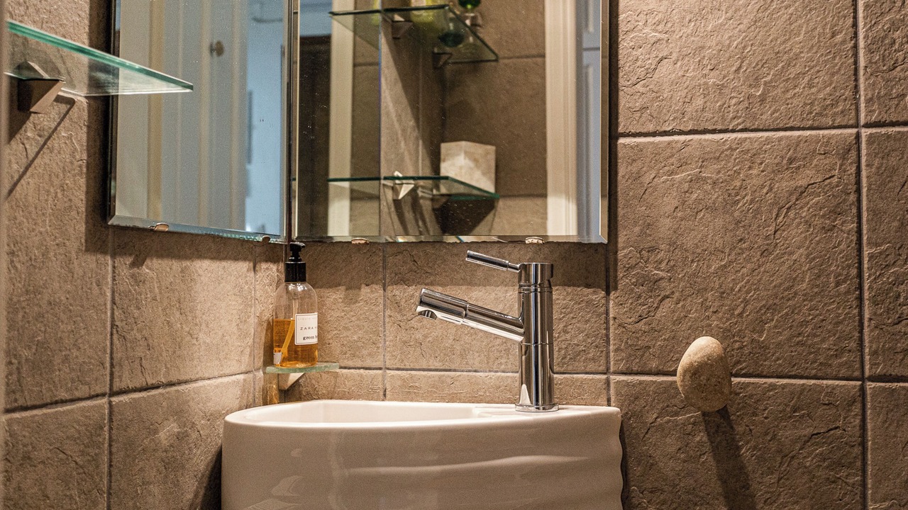 Photo of Bathroom in Koropi