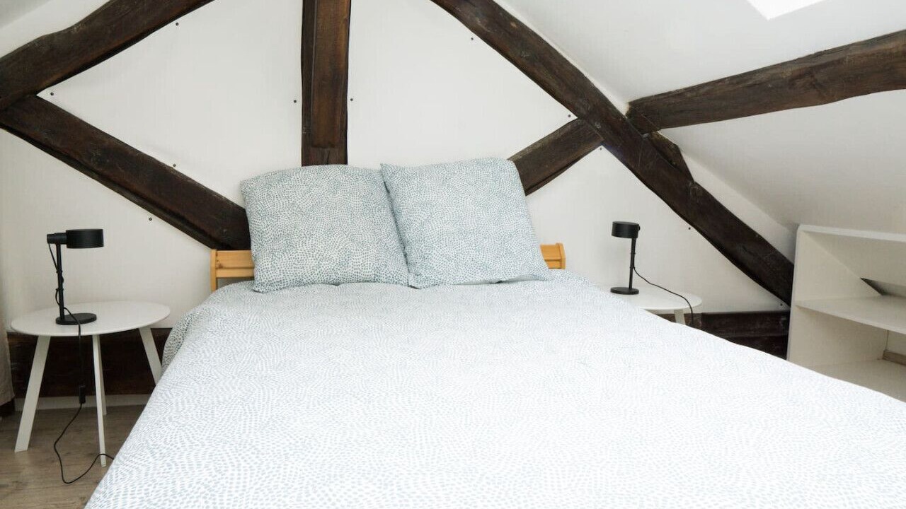 Photo of Bedroom in Suresnes