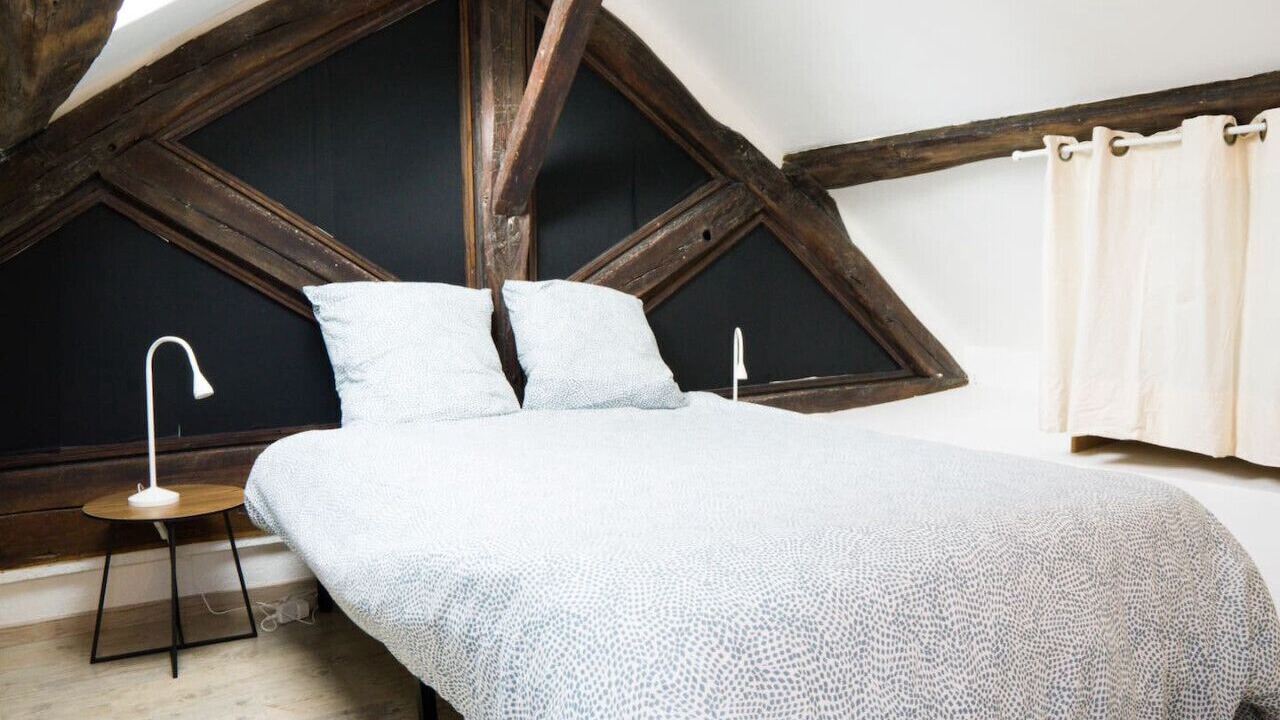 Photo of Bedroom in Suresnes