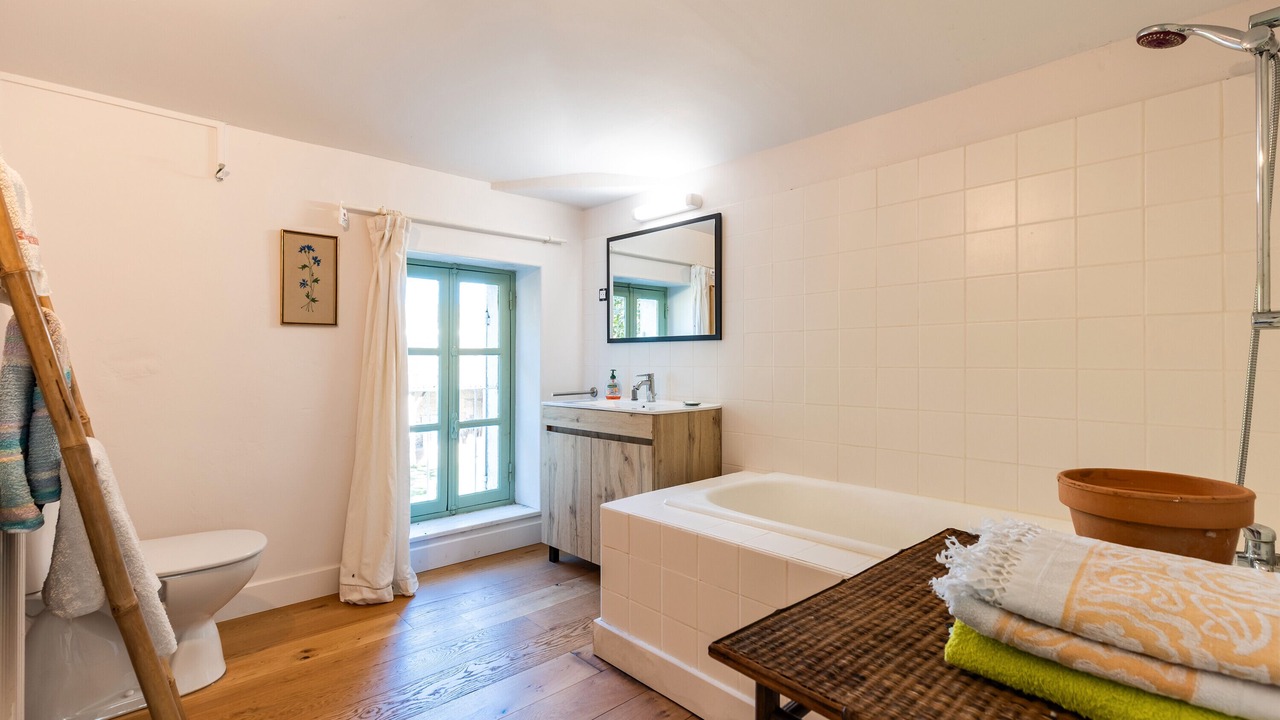 Photo of Bathroom in Montagoudin