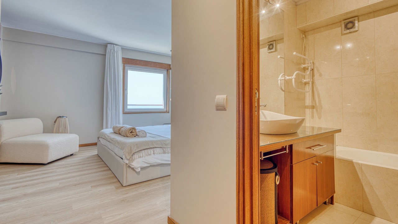 Photo of Bathroom in Leixões
