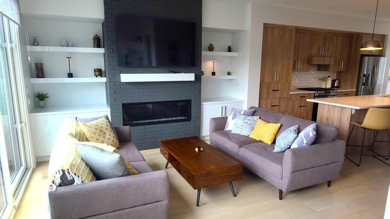 Photo of Livingroom in Parkhill-Stanley Park