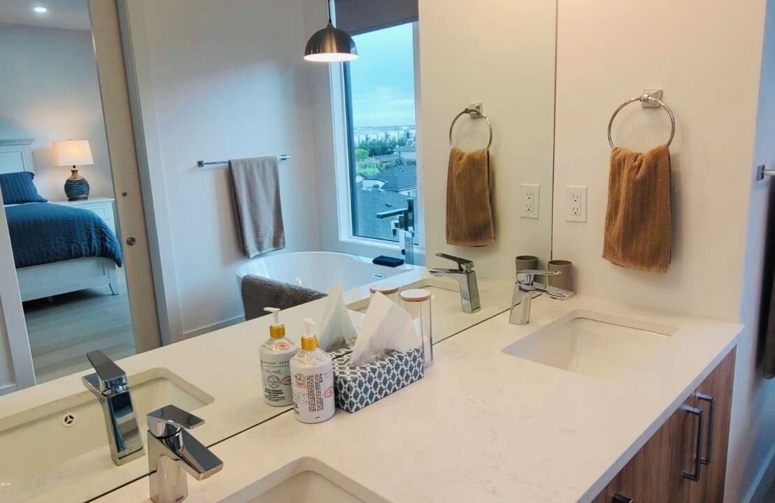 Photo of Bathroom in Parkhill-Stanley Park