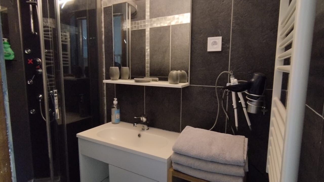 Photo of Bathroom in Faubourg Sud