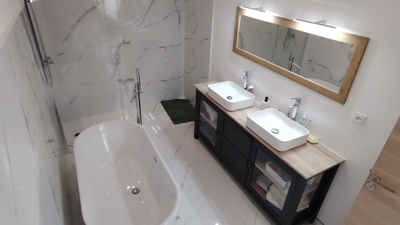 Photo of Bathroom in Les Arcades