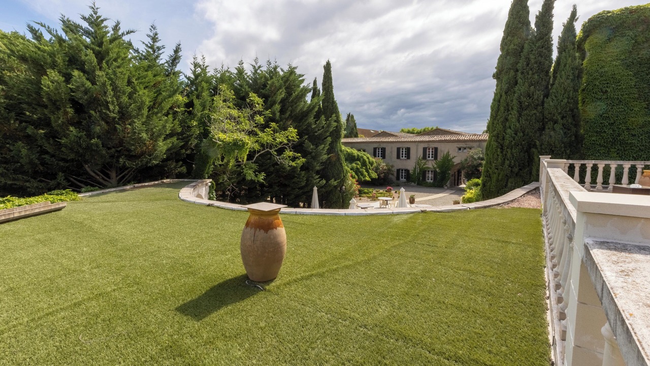 Photo of Outdoor in Floure