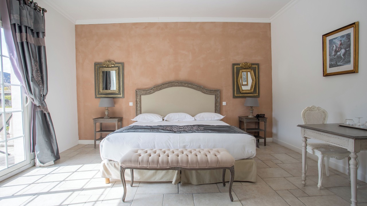 Photo of Bedroom in Floure