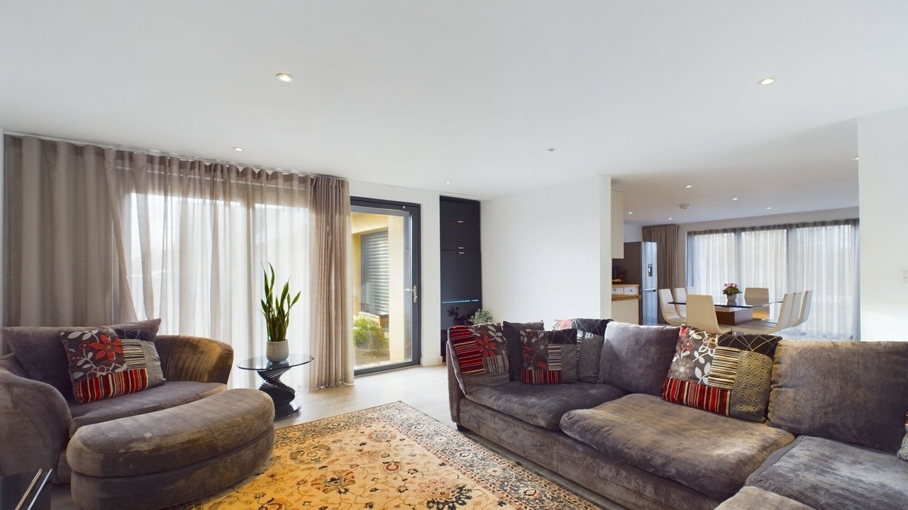 Photo of Livingroom in Ashford