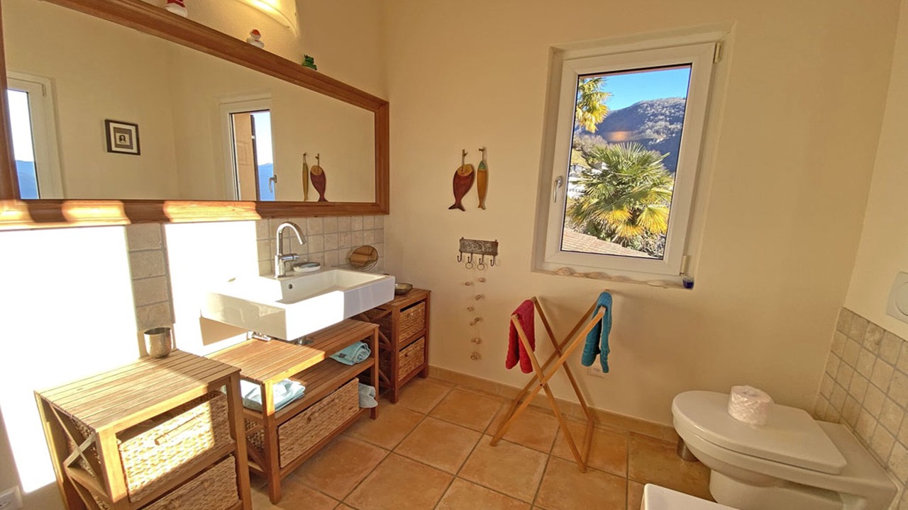 Photo of Bathroom in Brione sopra Minusio