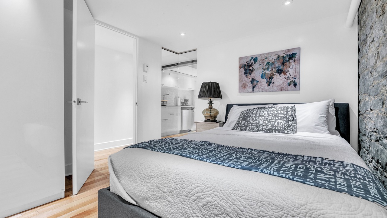 Photo of Bedroom in Old Montreal