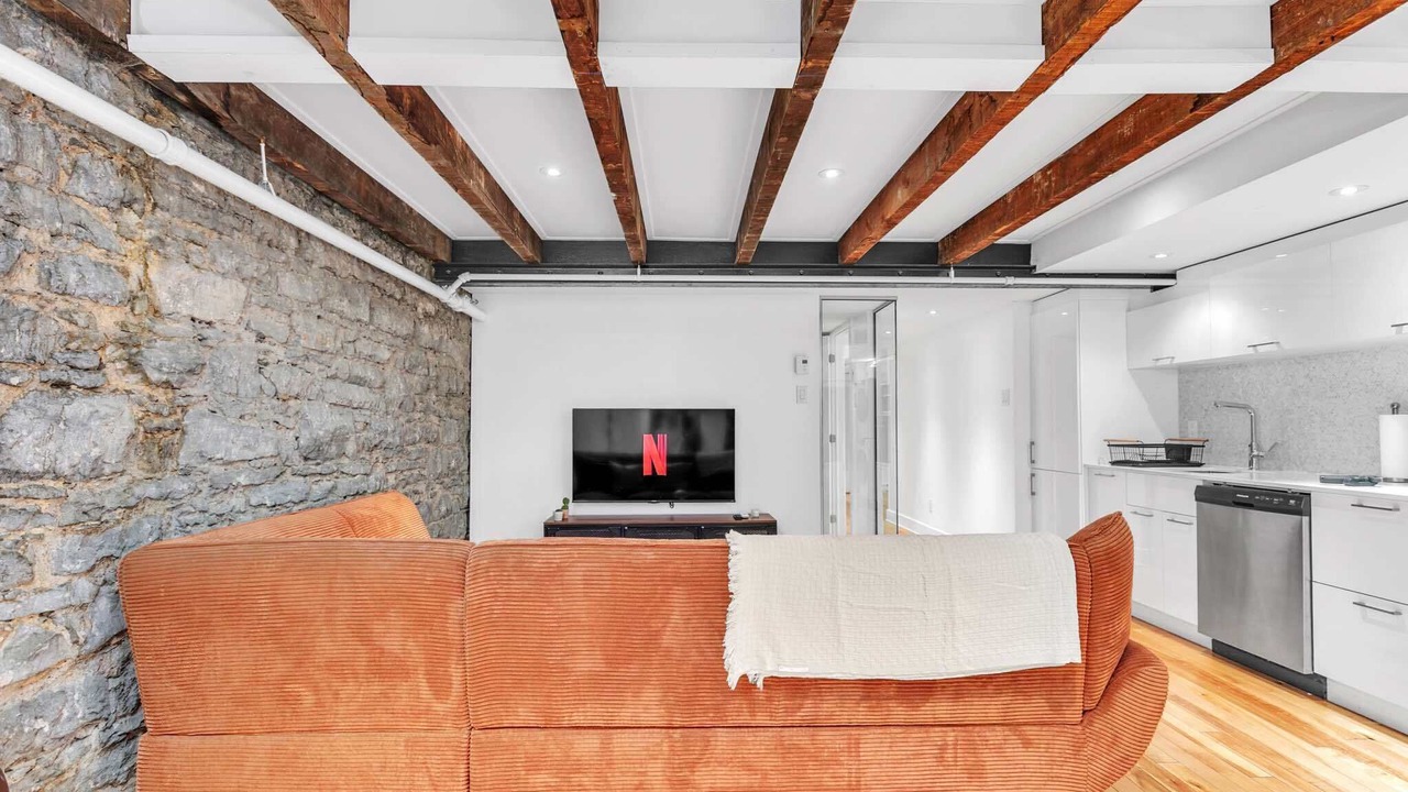 Photo of Livingroom in Old Montreal
