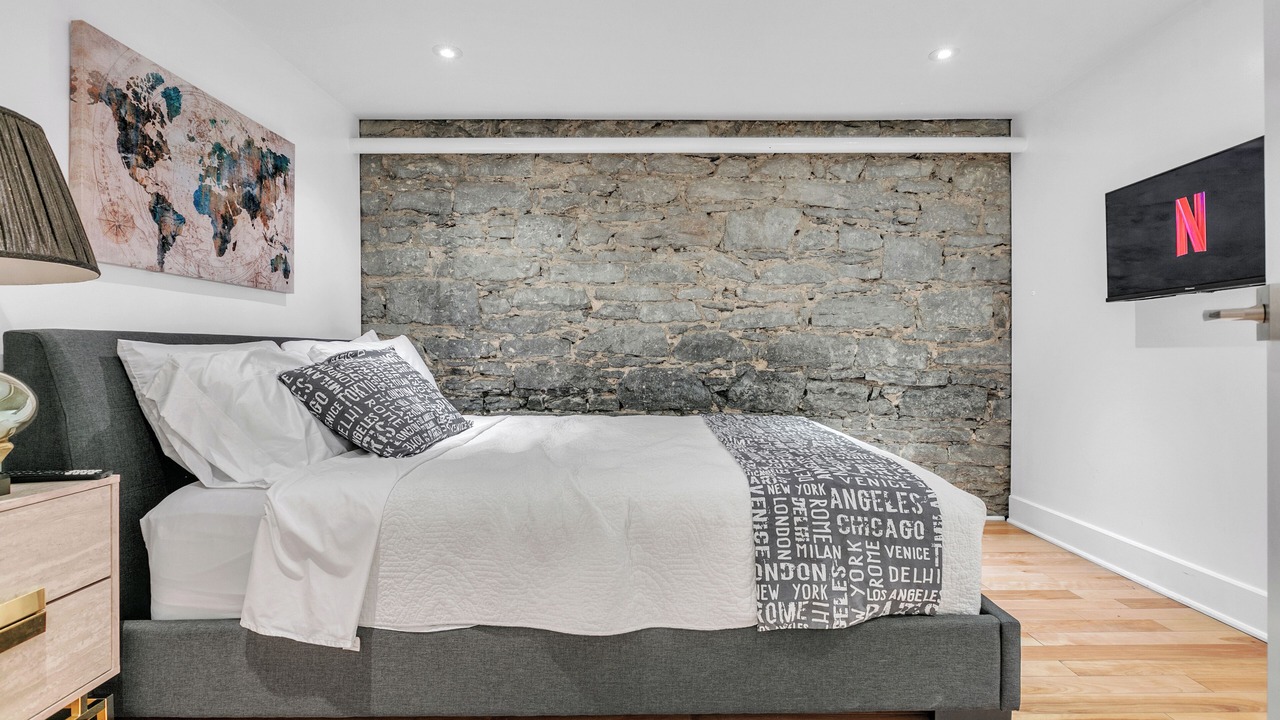 Photo of Bedroom in Old Montreal